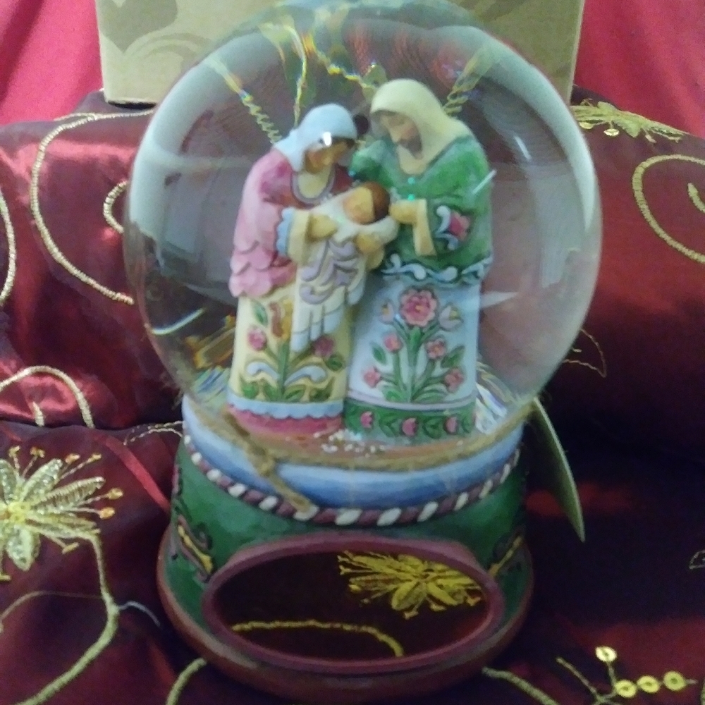 Jim Shore Snow Globe Christmas Exclusive